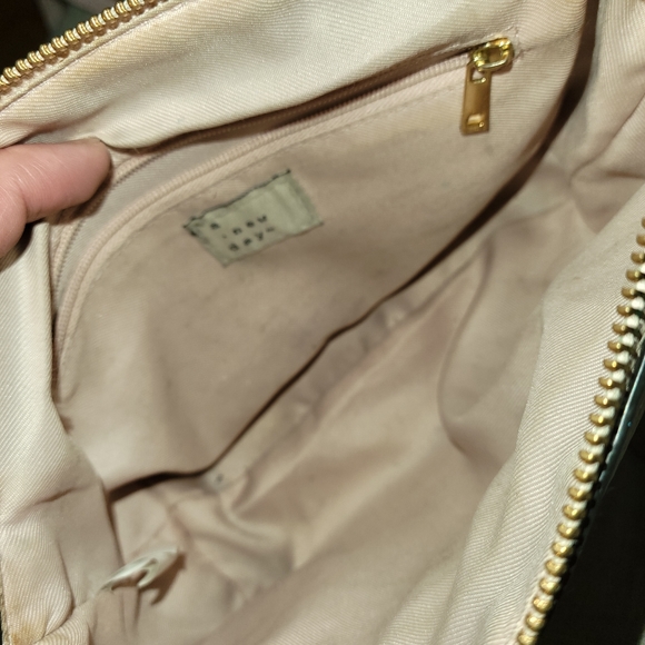 A New Day Pink Shoulder Purse - Picture 7 of 9